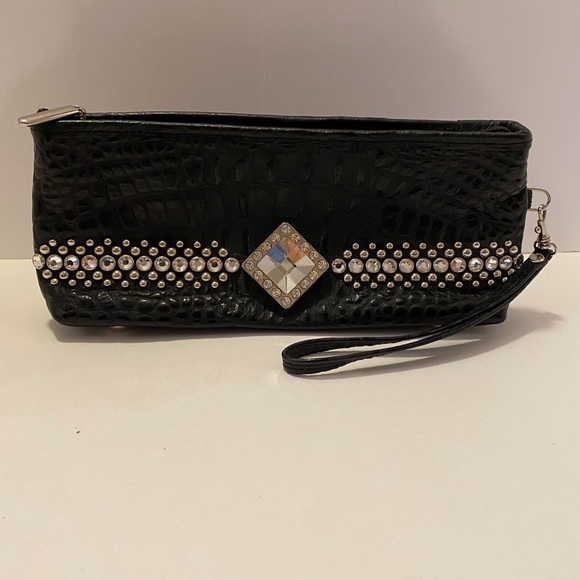 Raviani - Picture 2 of 12